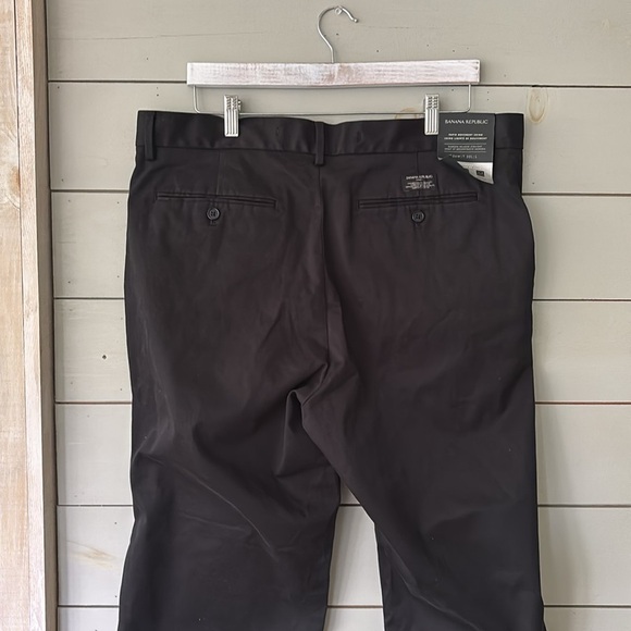 Banana Republic Dawson Rapid Movement Chino Pants - Picture 3 of 8